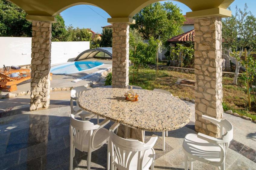 Charming Villa Rea, 8+2 with heated pool - foto 18
