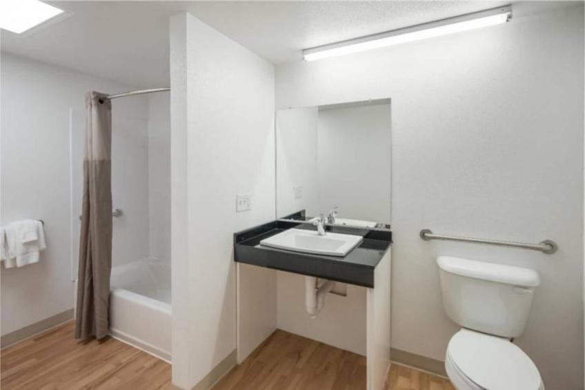 2 QUEEN BEDS  NON-SMOKING KITCHEN - foto 16