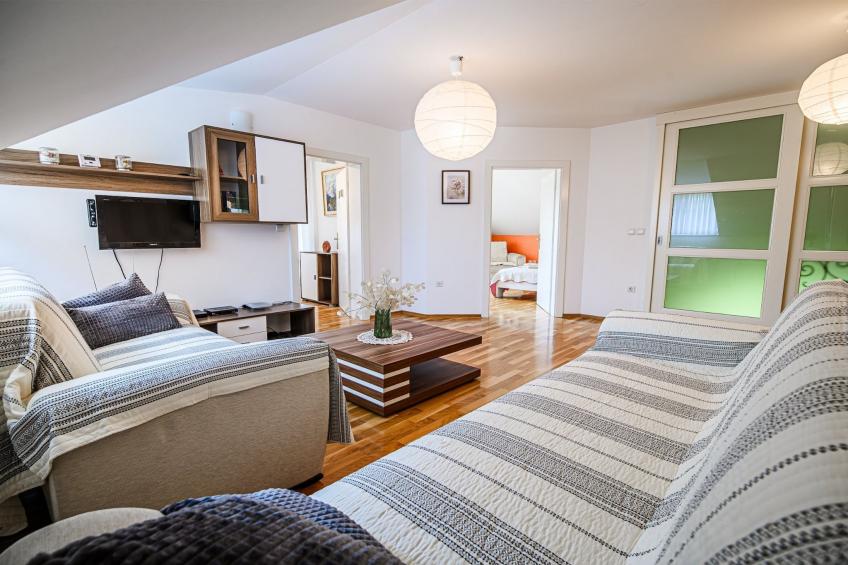 Stunning Rural Holiday Home with Garden and BBQ -  Four Bedroom Holiday Home - foto 5