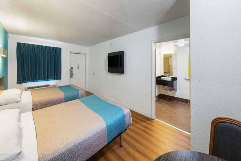 2 FULL BEDS  NON-SMOKING - foto 2