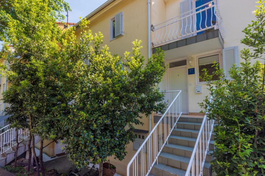 Vema 2 / HR-10913-01