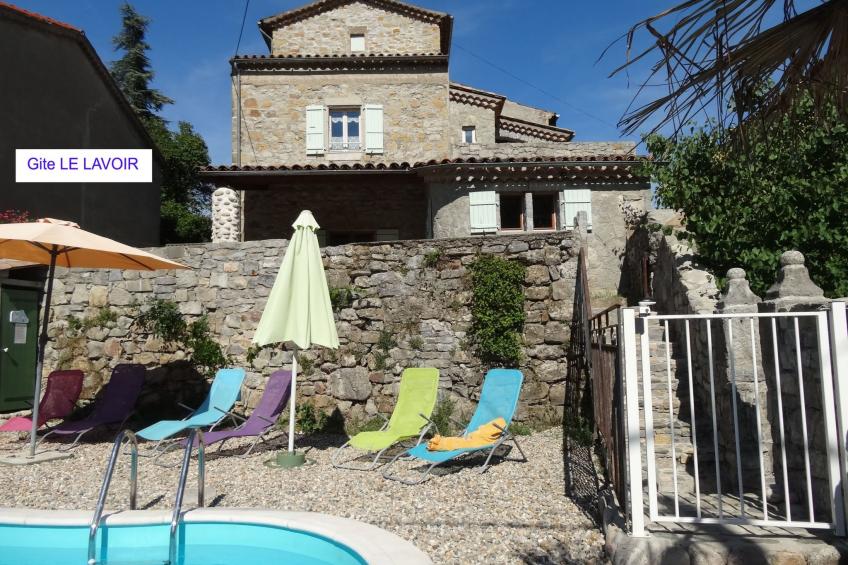 Haus für 6 Personen mit eigener Terrasse