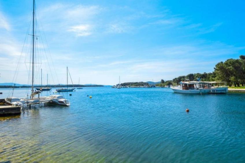 Villa Sunrise with Outdoor Pool - 4 Bedroom & Pool - foto 27