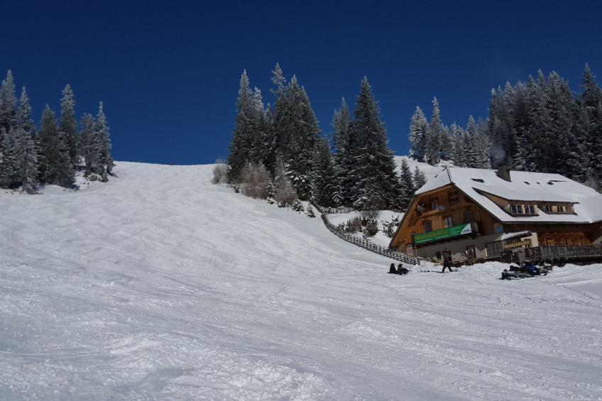 Gemütliche Bergehütte für acht Personen mit Outdoor-Badefass und Sauna - foto 28