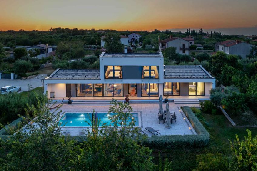 Villa avec terrasse, piscine chauffée et grand jardin - BF-MZ94D - foto 9