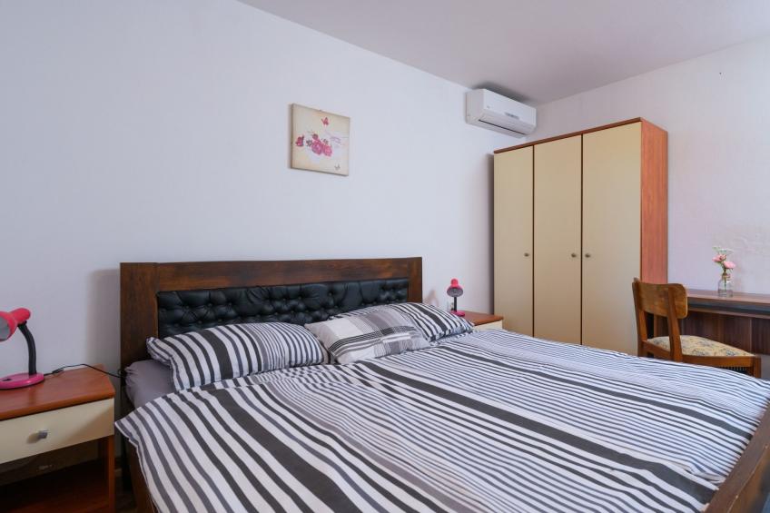 Wunderschönes Ferienhaus in Pomer mit Garten - foto 29