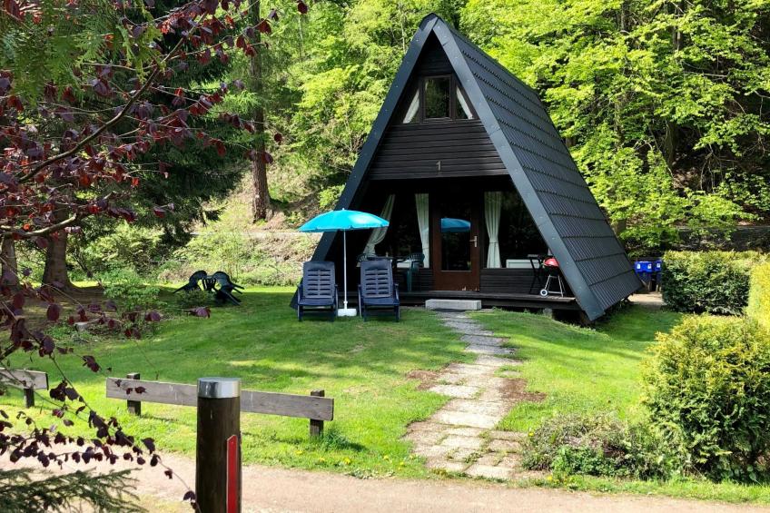 Tolles Ferienhaus mit Garten, Grill und Parkplatz - foto 8