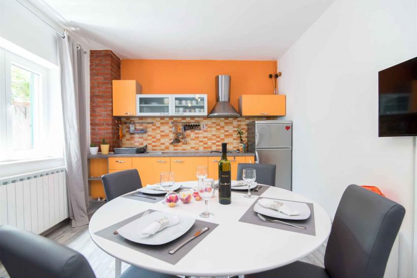 Vakantiewoning met tuin en airco - VW-MBK48 - foto 22