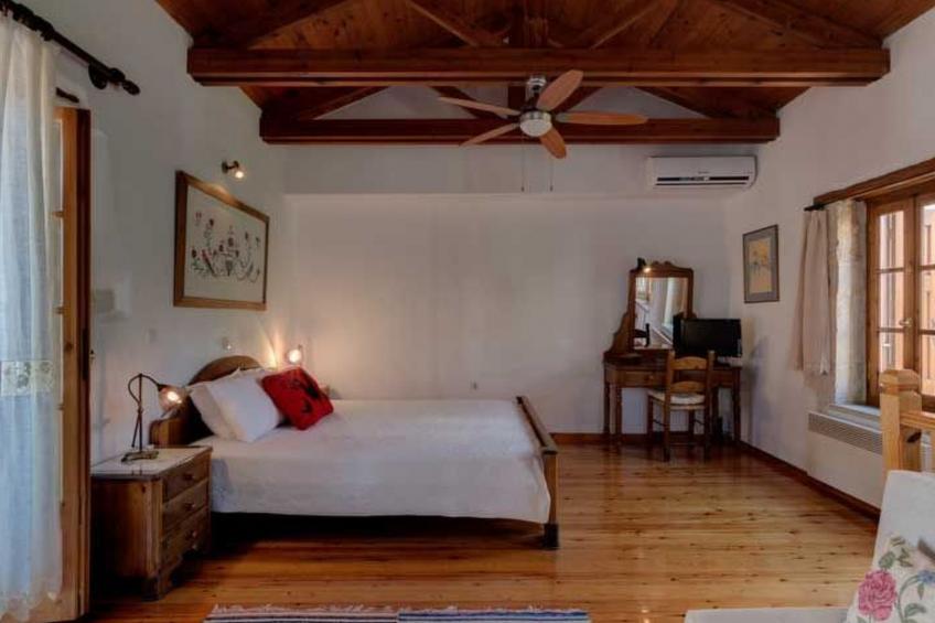 in Douliana mit Großem Balkon - foto 18