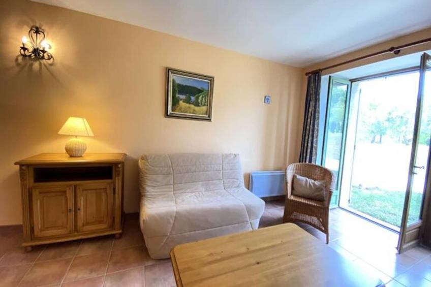 04b2 : Beau Studio Dans Un Mas Provençal - Piscine - foto 15