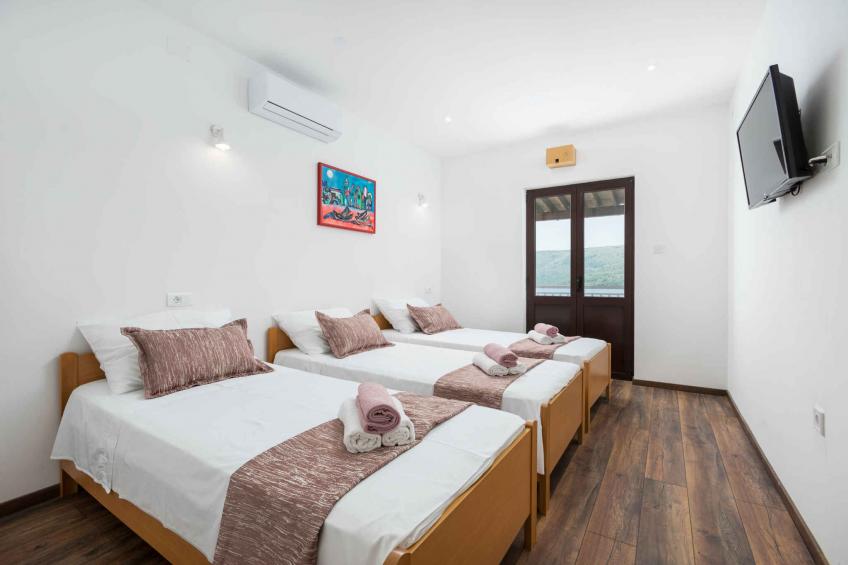 Holiday home with pool, with sea view - BF-GWZNZ - foto 48