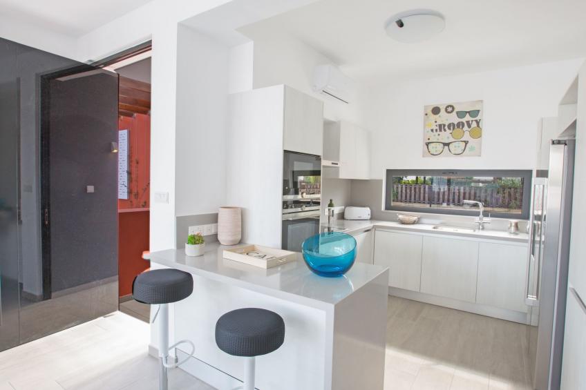 Neue, luxuriöse 3-Schlafzimmer-Villa in Protaras Zentrum - foto 13