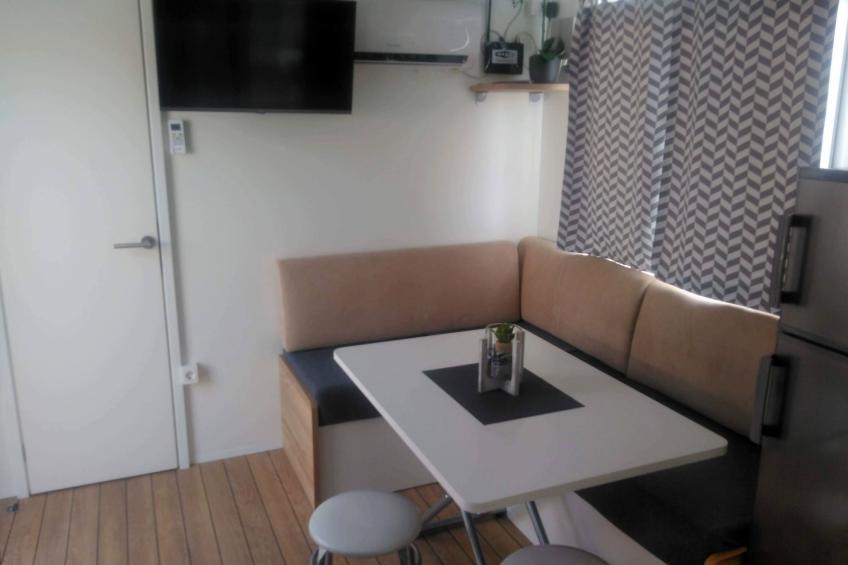 Manora Sucuraj Pool Gästehaus - foto 24