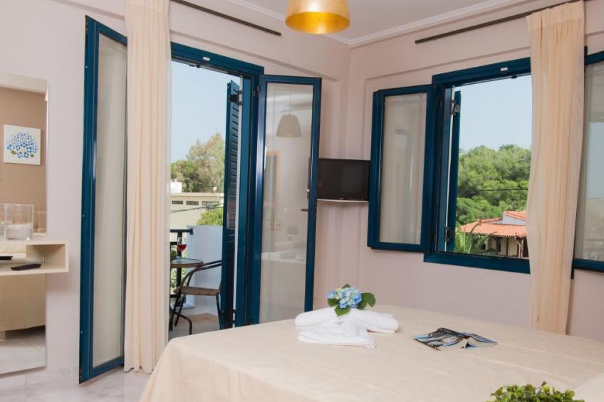 Schönes Haus in Panormos mit kleinem Garten - foto 8