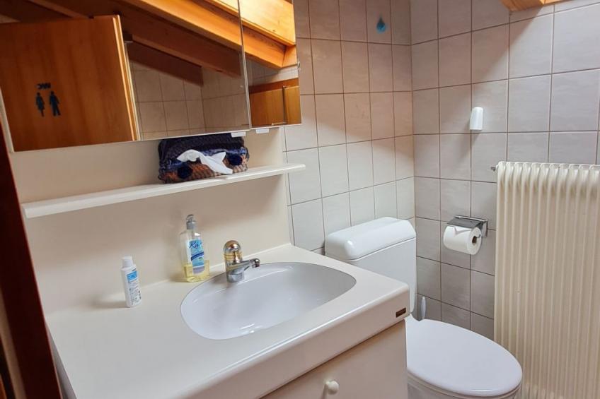 Chalet Haus (bei Einfahrt grosser Nussbaum ) - foto 6