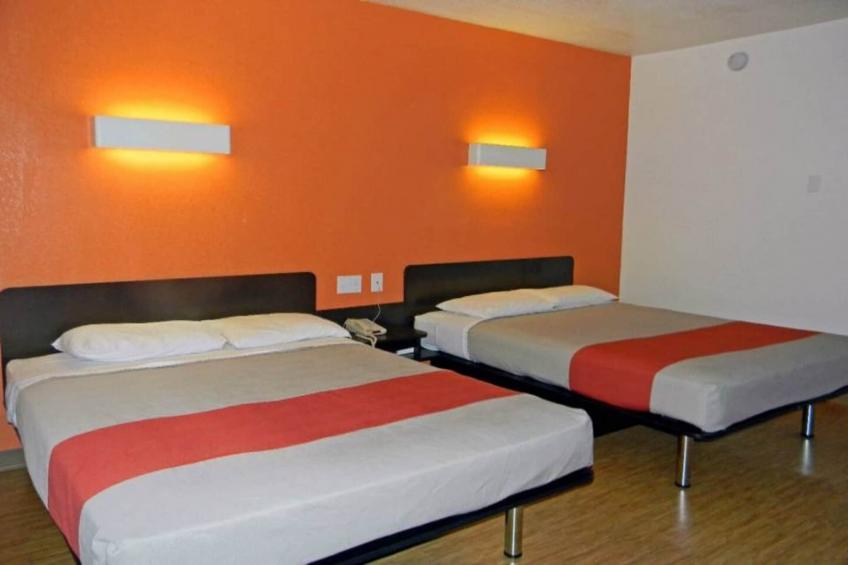 2 Queen Beds  Non-Smoking - foto 11