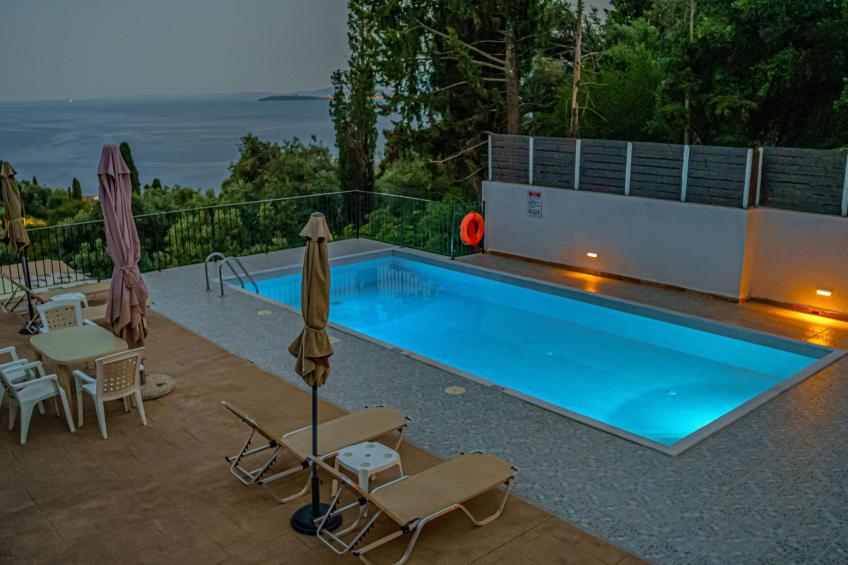 in Nisaki mit Pool - foto 6