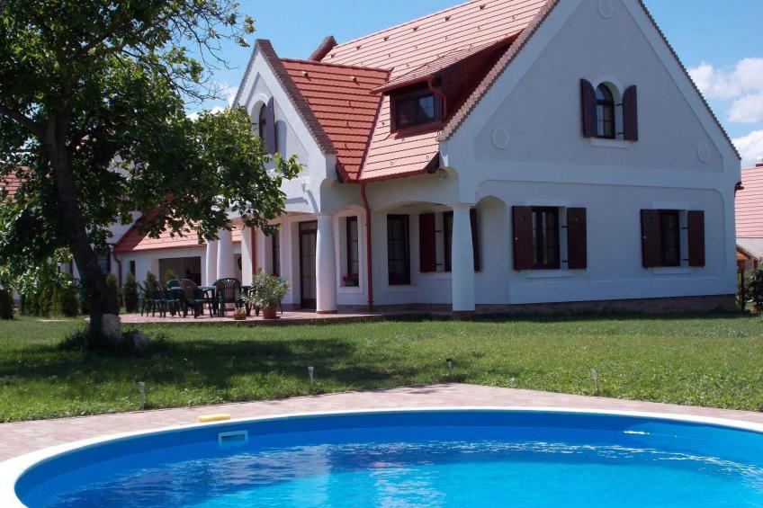 Holiday house with Pool and Internet - BF-XXVK