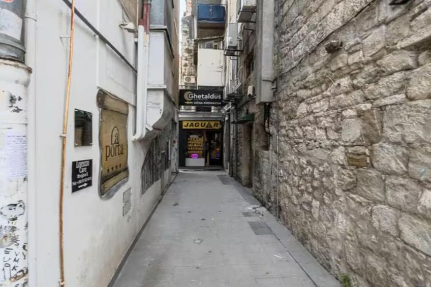 Silver Gate Rooms-Diocletian's Palace - Quardruple Room - foto 16