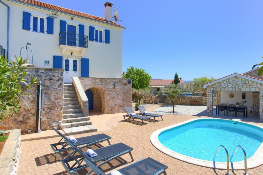 Steinvilla Margaret mit Pool und besonderem Flair - foto 2