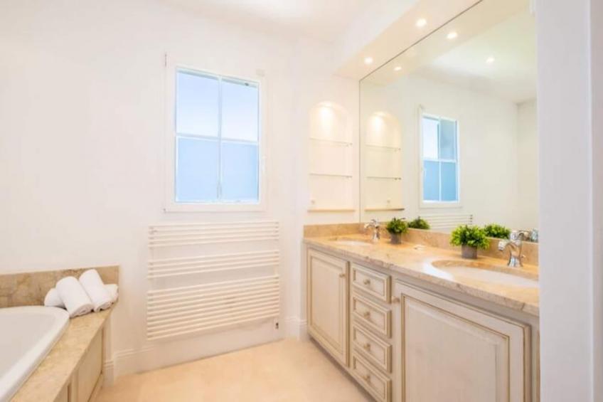 Résidence Bijou De 280m2 Et Piscine à Débordement Au Calme Absolu - foto 48