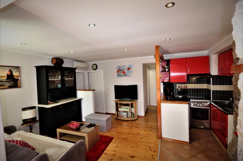 Holiday apartment with terrace in the city center - BF-V7ZH - foto 12