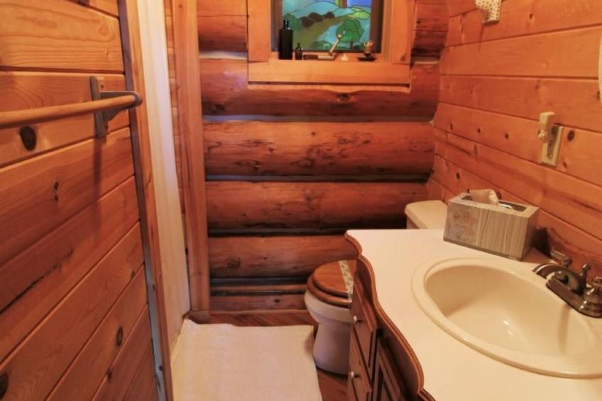 Lakeside Real Log Cabin mit privatem Dock, Haustiere OK - foto 10