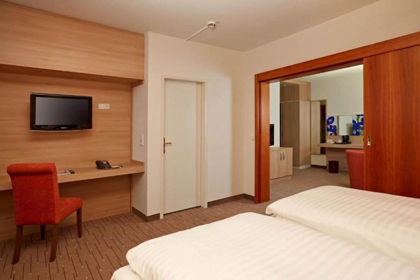 Sunday Hotel Wiesbaden Family Room - foto 34