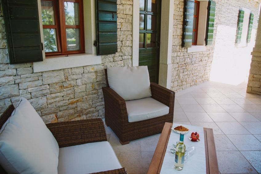 Luxusvilla mit Garten und Pool sowie herrlicher Aussicht - foto 8