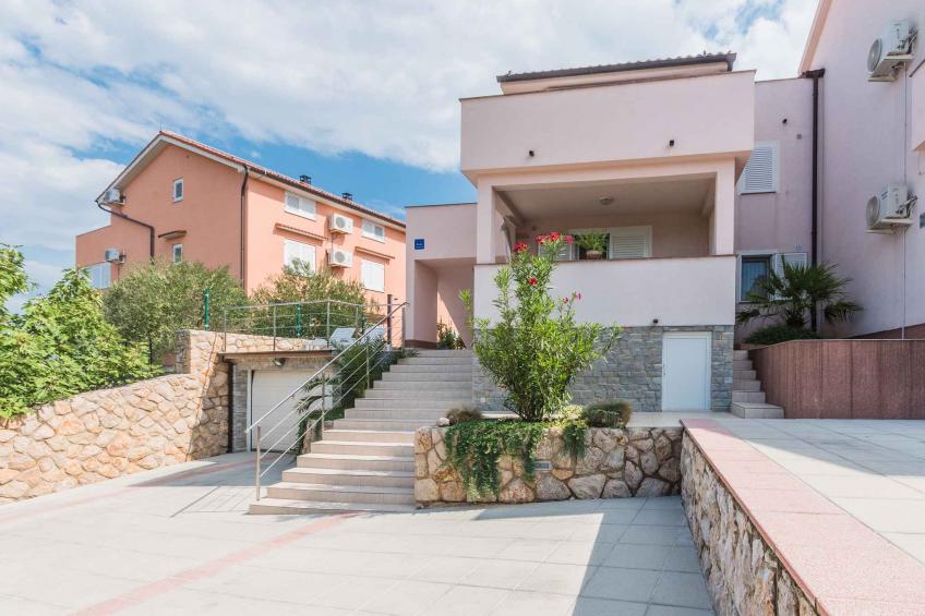 Holiday apartment with air conditioning and sea view - BF-D8BX - foto 6