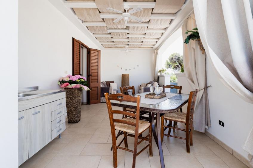 Flaches Meer aus Kiefernholz