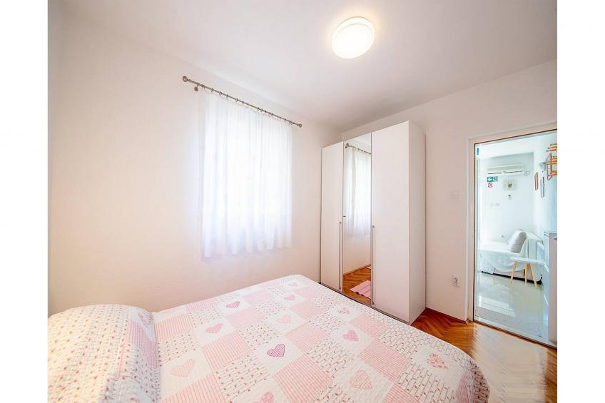Apartments Magdalena - Standard Apartment with Terrace and Sea View (A2) - foto 7
