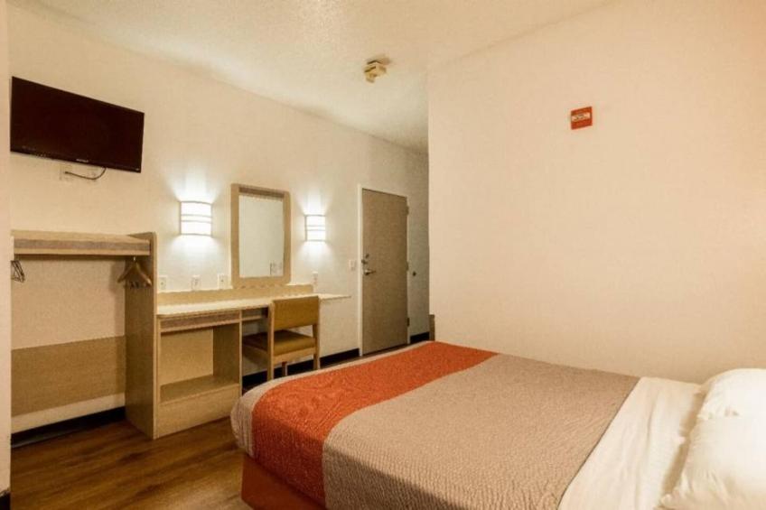1 queen bed  mobility accessible tub nsmk - foto 9