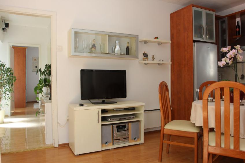 Holiday House Granny Mary - Two Bedroom Holiday Home (ST) - foto 2