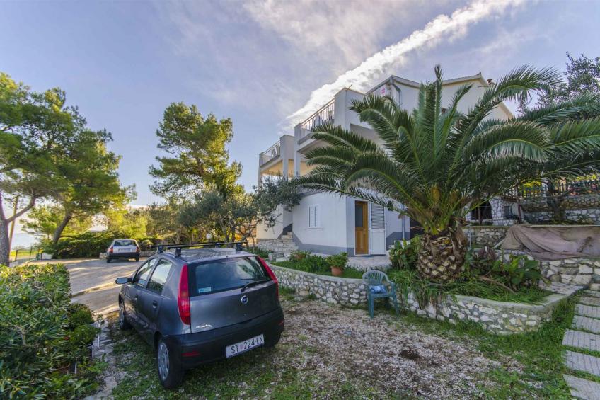 Holiday apartment with air conditioning, terrace and sea view in Slatine - BF-JB633 - foto 9
