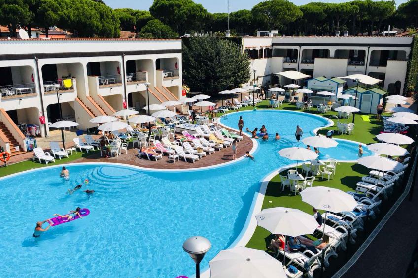 Holiday apartment Apartment for up to 7 people in a family resort with swimming pool - BF-MB2D2