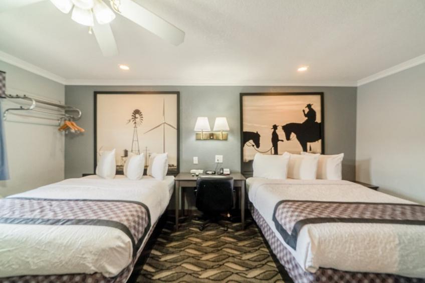 2 Queen Beds with Kitchenette - foto 16