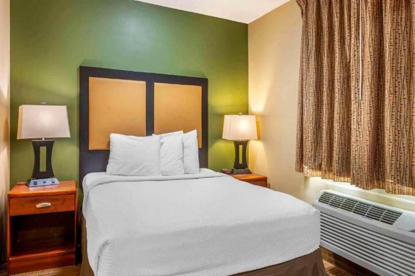 1 Queen Bed | Suite, Non-Smoking, Kitchen - foto 7