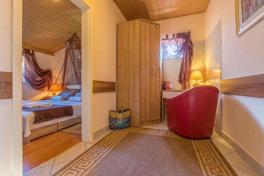 Holiday apartment with an outdoor pool and sea views - BF-V96P - foto 48