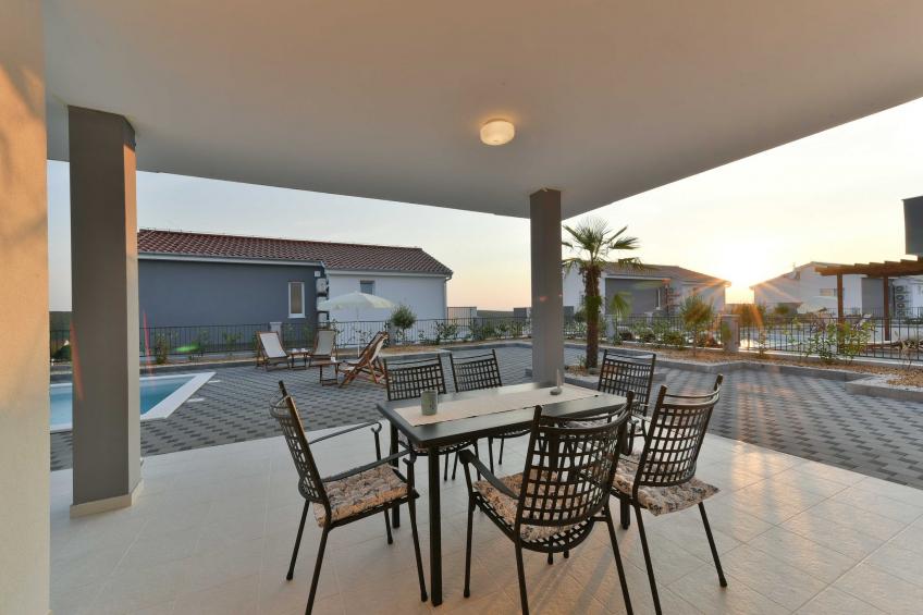 Luxury Escape with Swimming Pool & Modern Design -Deluxe Four Bedroom Villa with Private Pool (Villa 6) - foto 39