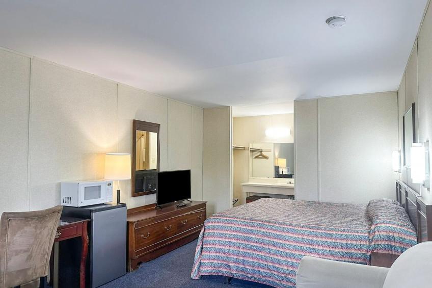 King Bed Suite Smoking - foto 32