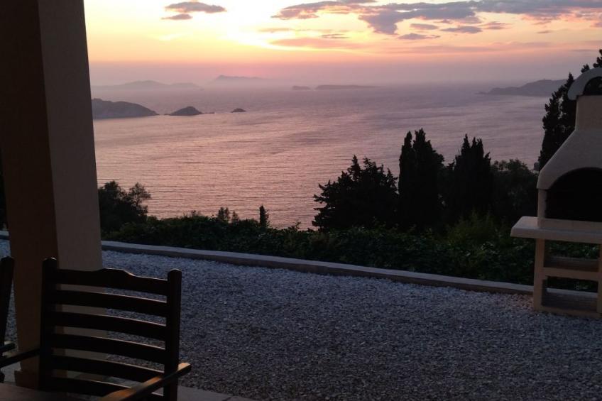 Ferienvilla mit Blick auf das Wasser - foto 5