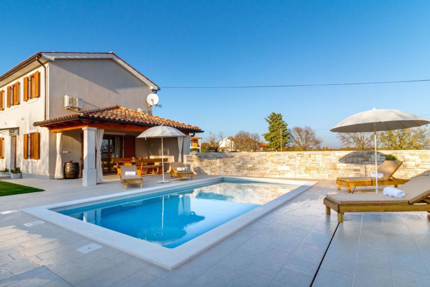 "Villa Nima" mit privatem Pool