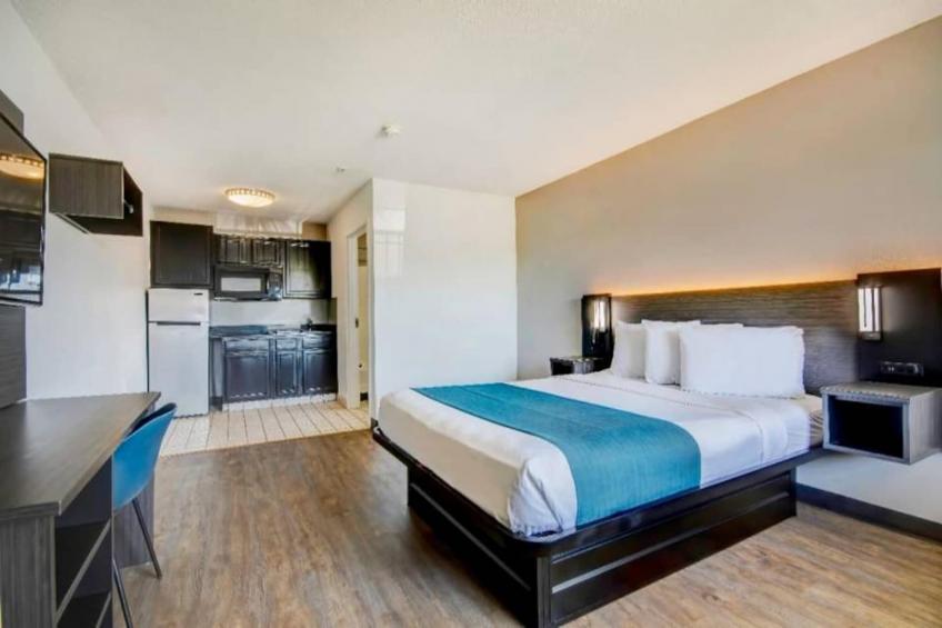 1 Queen Bed  Smoking - foto 10