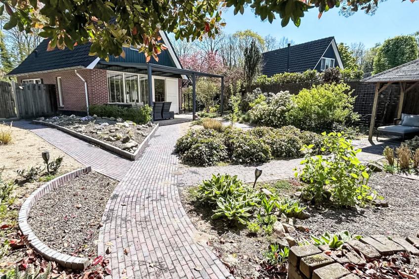 Geräumiges Ferienhaus mitten im Wald - foto 3
