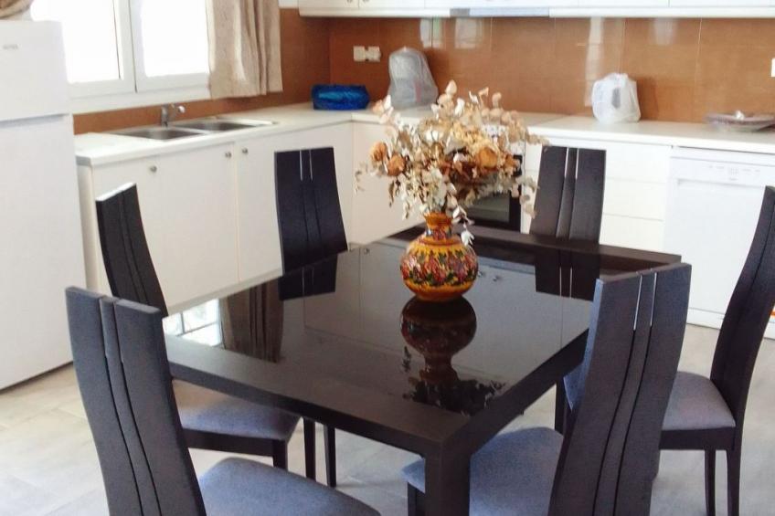 Charmantes Ferienhaus in Ia mit Privater Terrasse - foto 32