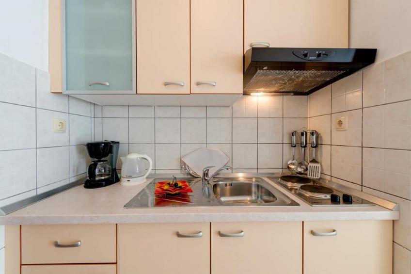 Apartments Tafra - One Bedroom Apartment 3 - foto 2