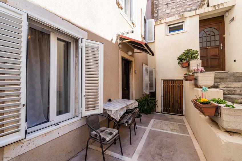 Apartment Family Tokić - One Bedroom Apartment with Terrace - foto 19