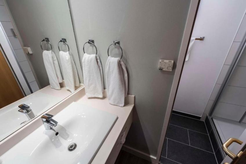 Peine Salzgitter Hotel by Belvilla-Twin Room - foto 16