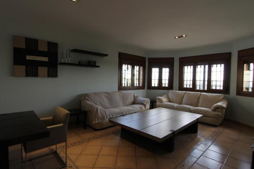 in Seseña mit großem Garten - foto 10